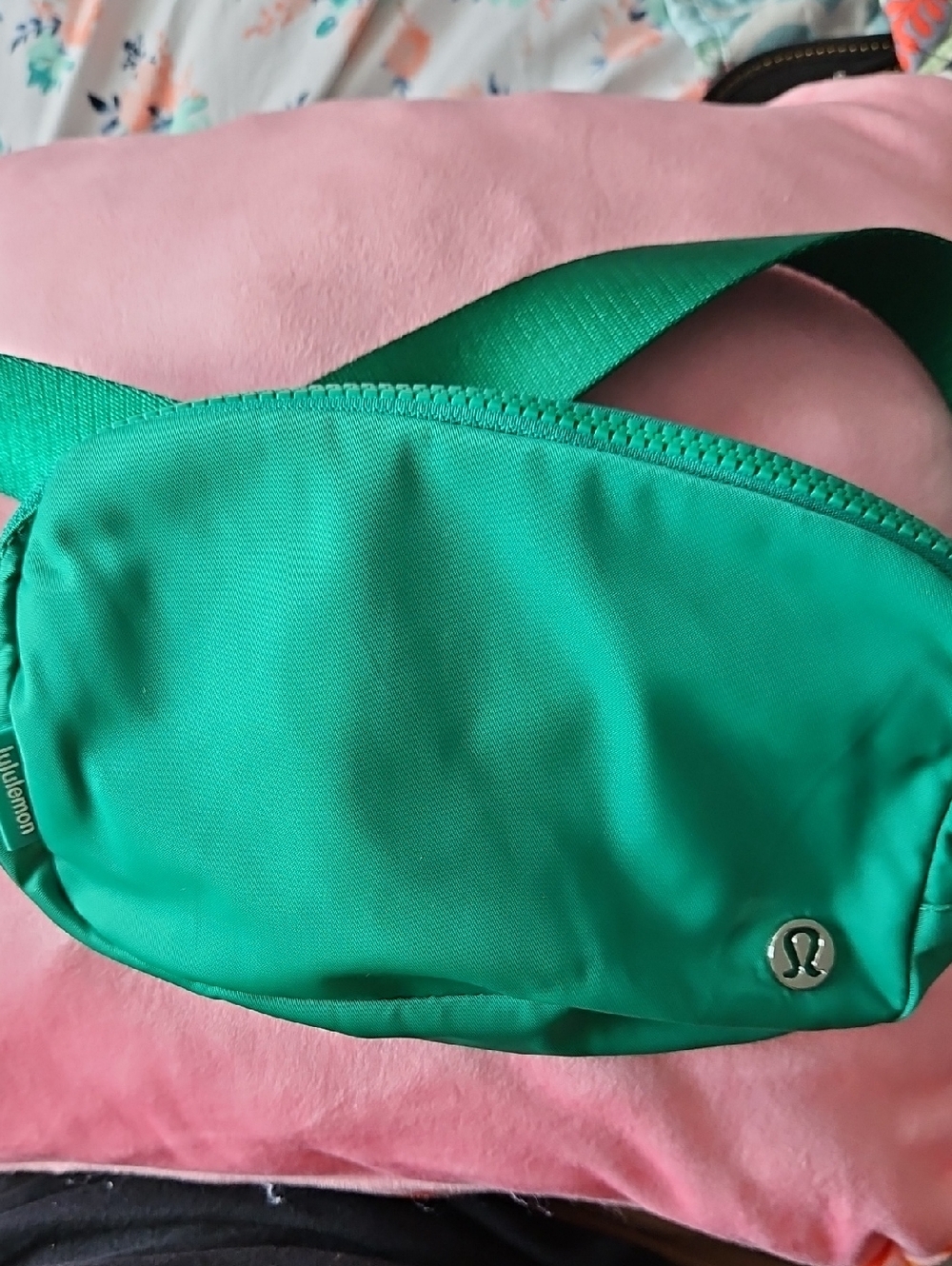 Green Lululemon Everywhere Belt Bag